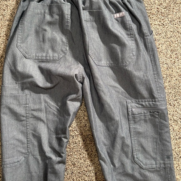 Figs gray Scrub Pants size XXS - Picture 4 of 6